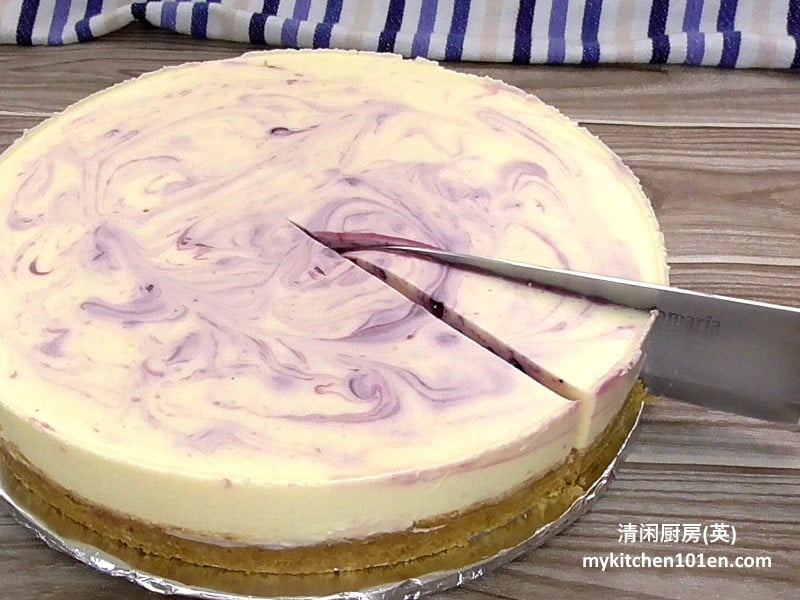 No-Bake Blueberry Lemon Cheesecake | MyKitchen101en.com