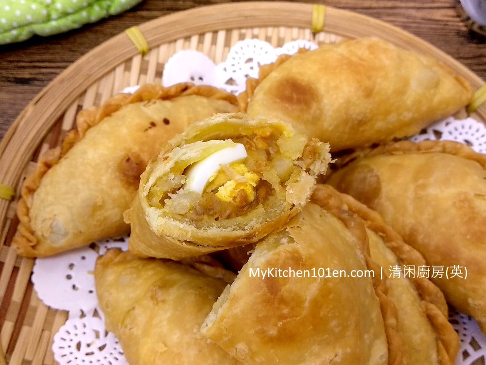 Curry Puff Karipap Crispy Crust With Smooth Filling Recipe Mykitchen101en Com