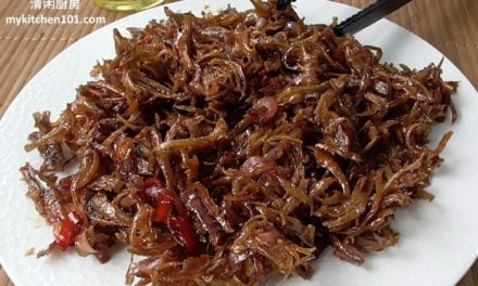 Sweet and Spicy Crispy Fried Anchovies