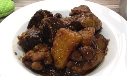 Nyonya Chicken Pongteh (Bean Paste Potatoes Nyonya Chicken Stew)