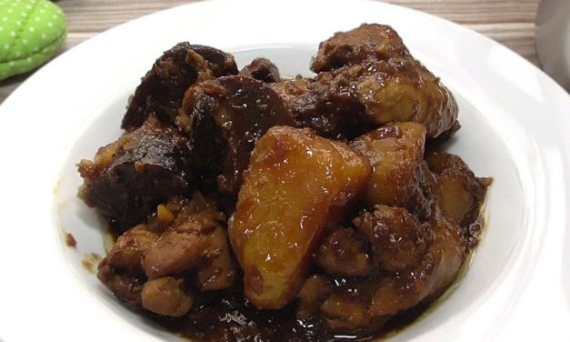 Nyonya Chicken Pongteh (Bean Paste Potatoes Nyonya Chicken Stew)