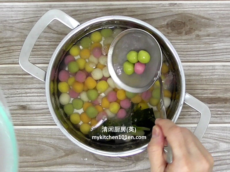 natural-5-colour-glutinous-rice-balls-cooking4