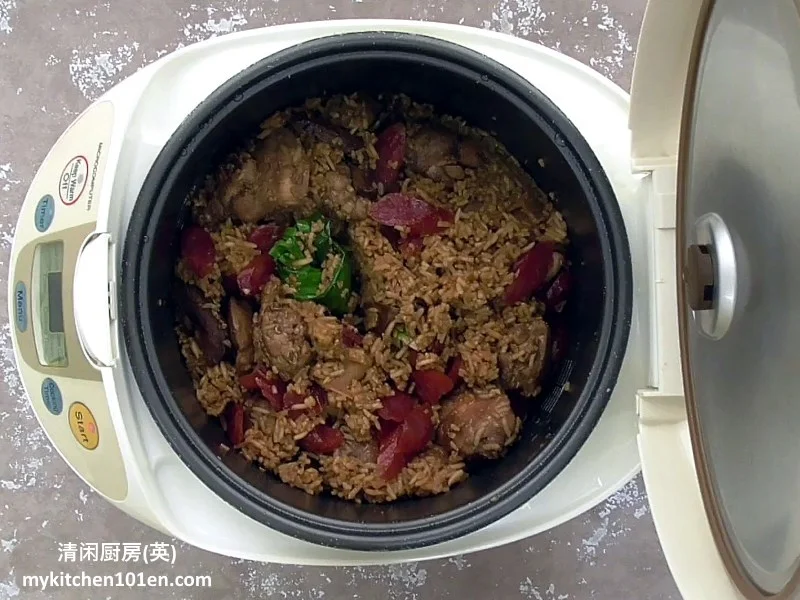 Clay Pot Chicken Rice in the Buffalo Smart Cooker KW-57 – Kitchen Gadget  Lover