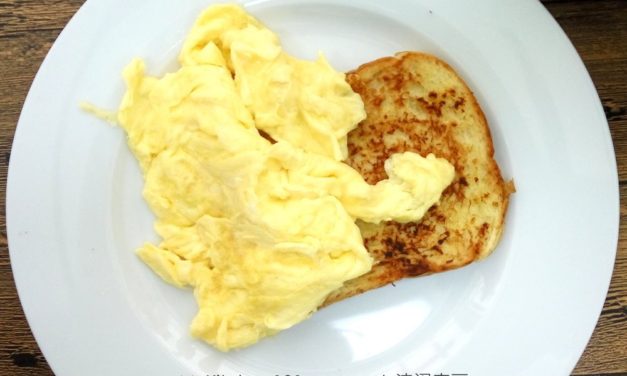Scrambled Eggs with Garlic Toast Recipe – Favorite Breakfast Combo