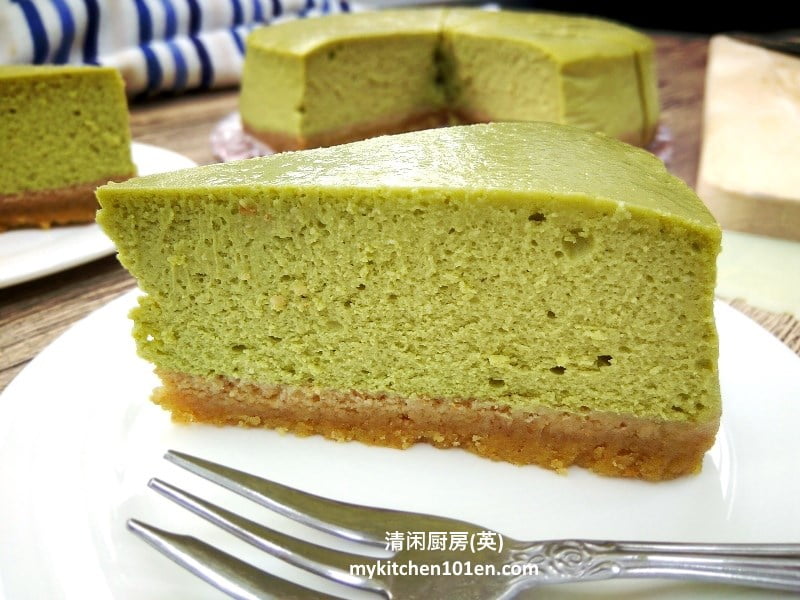 Baked Matcha Cheesecake (Japanese Green Tea Cheesecake) - Rich and Creamy