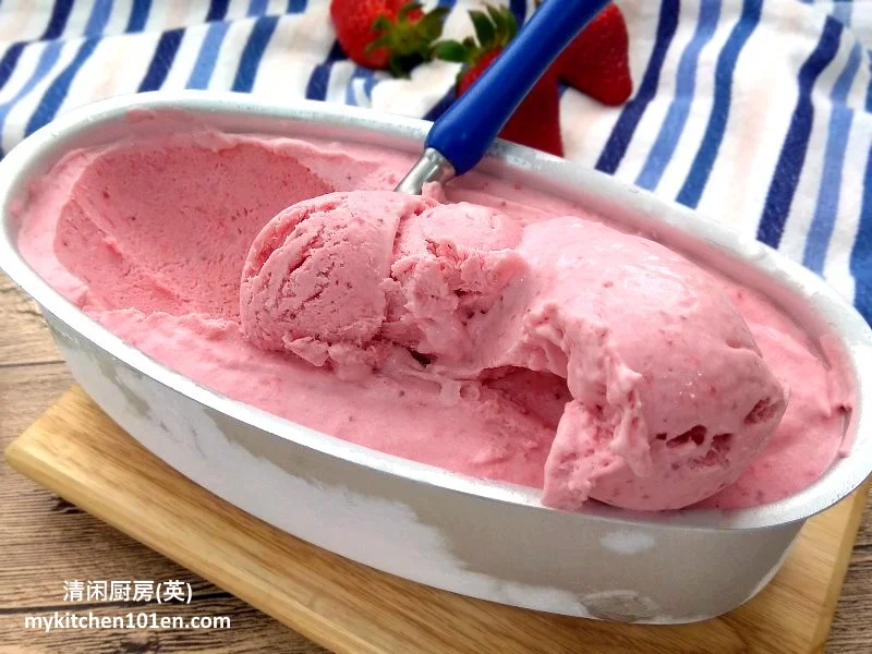Dash My Pint Ice Cream Maker Review !!! + DIY Homemade Frozen Yogurt  Tutorial🍦 