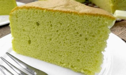 Pandan Sponge Cake Recipe-with Natural Pandan Fragrance