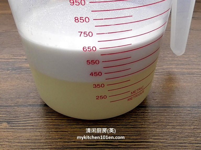 How to Extract Thick Coconut Milk from Fresh Grated Coconut