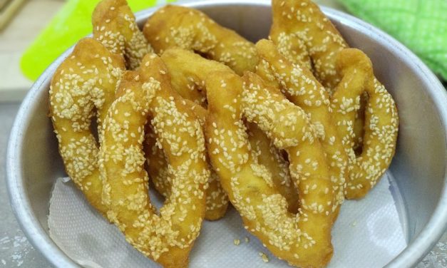 Traditional Horseshoe Fritters (Ox-tongue Pastry) Recipe