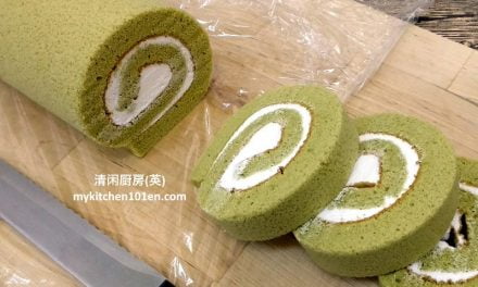 Matcha Swiss Roll Recipe (Japanese Green Tea Swiss Roll)- Easy to Roll Up
