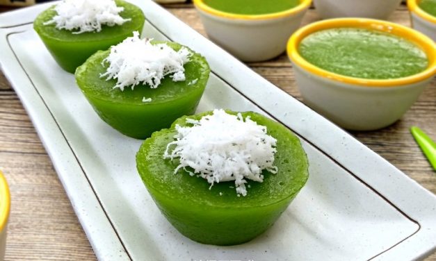 Pandan Kuih Kosui (Resepi Kuih Kosui Pandan)- Best Served with Fresh Shredded Coconut