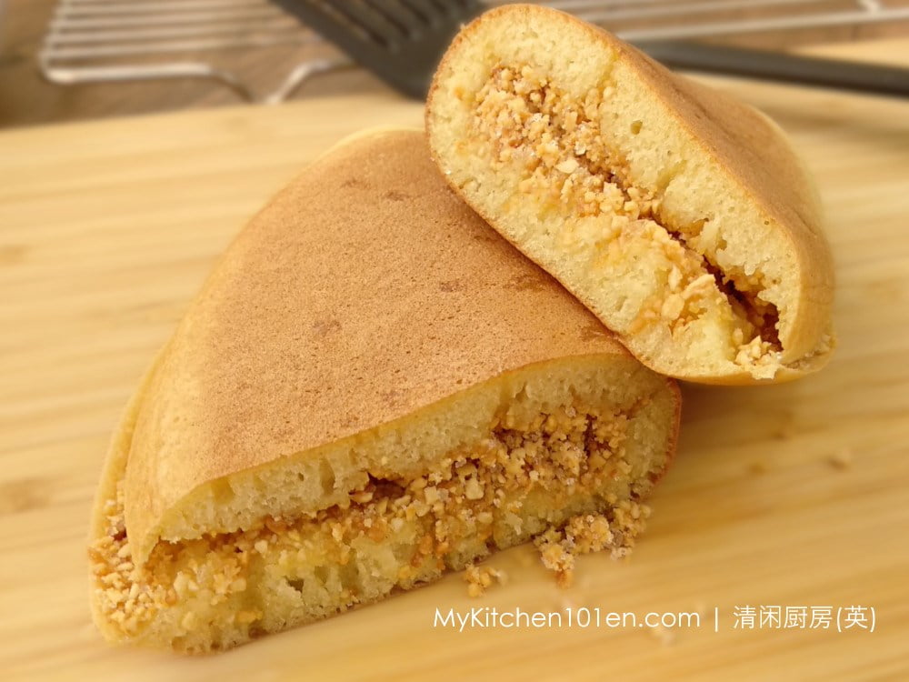 Easy Peanut Pancake Recipe (Apam Balik Recipe, Martabak Manis) - Asian ...