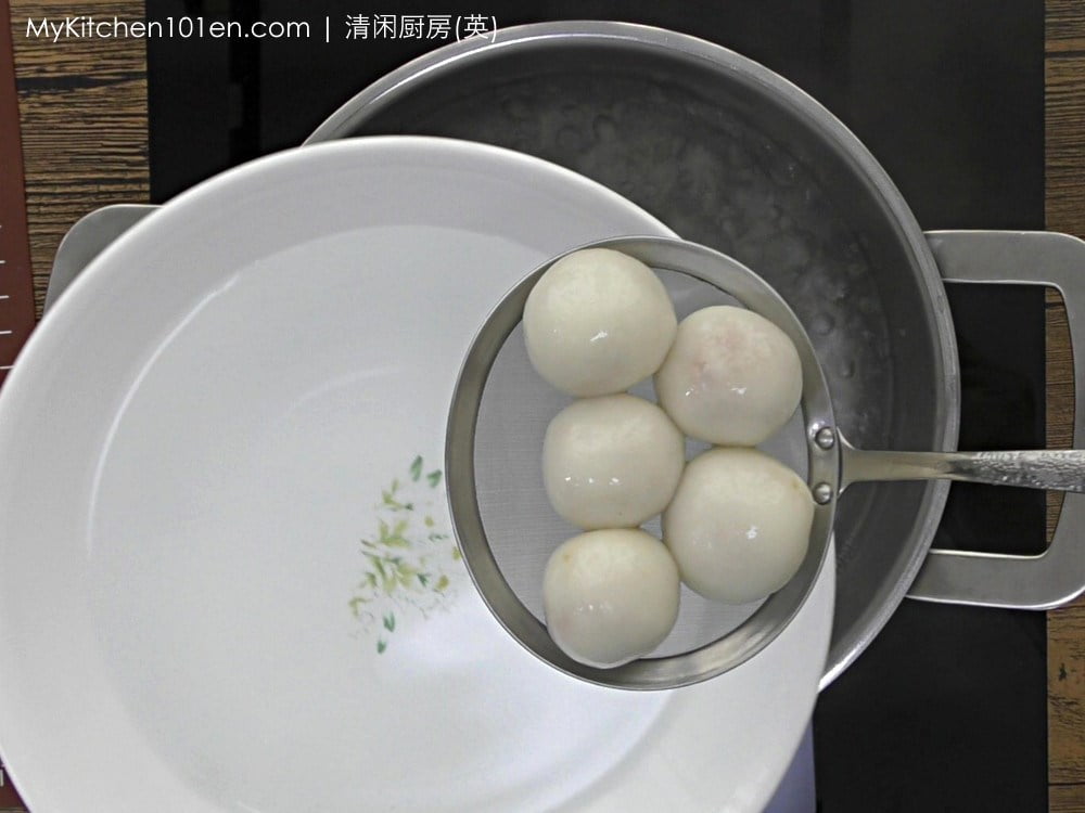 Split pot for cooking sweet rice ball peanut soup, Deluxe Food