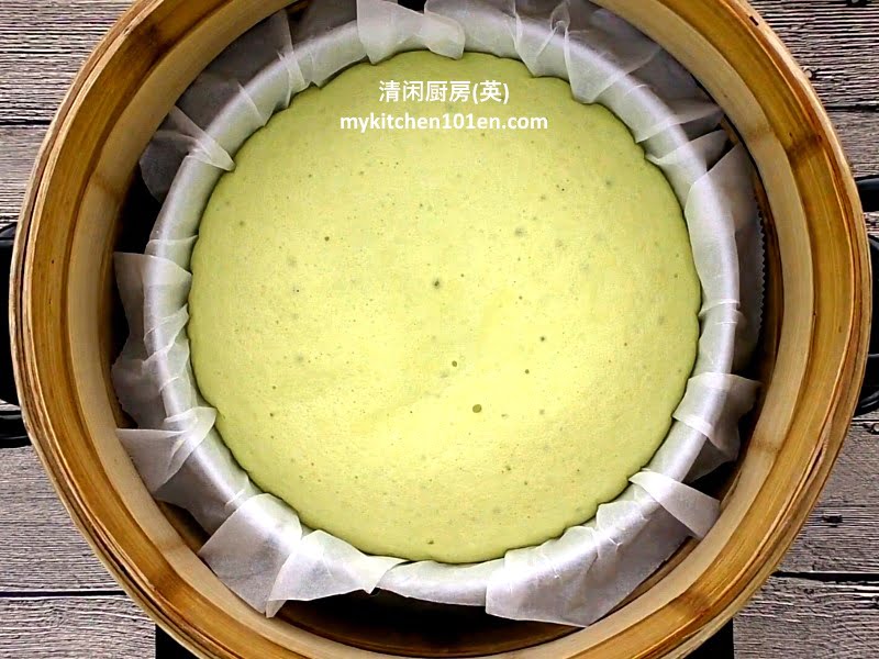 Steamed Sponge Cake with Pandan