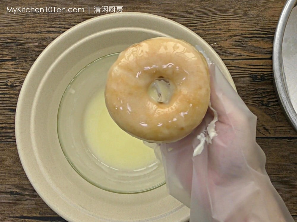 Best Classic Donut with Icing Sugar Glaze You Will Ever 