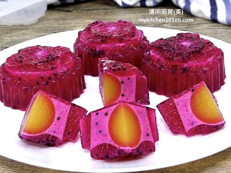 Stunningly Beautiful Agar-Agar Dragon Fruit Mooncakes - MyKitchen101en.com