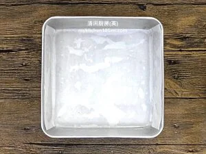 Tala Foil Container with Lids 20cm