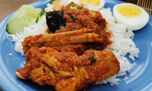 A Simple Chicken Rendang Recipe (Resepi Rendang Ayam)