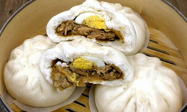 Tai Pao/Da Bao (Big Chinese Steamed Bun)- with Rich & Juicy Filling