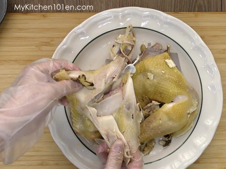 Traditional Chinese Salt Baked Chicken | MyKitchen101en.com