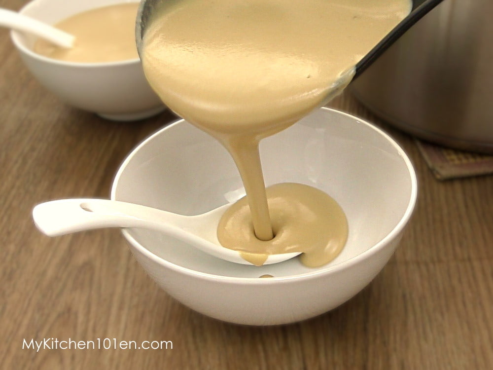 Walnut Sweet Soup Dessert