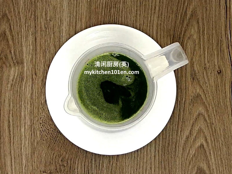 Pandan Huat Kuih with Coconut Milk