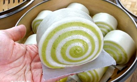 Spiral Pandan Mantou-Soft Fluffy Chinese Steamed Bun with Pandan Fragrance