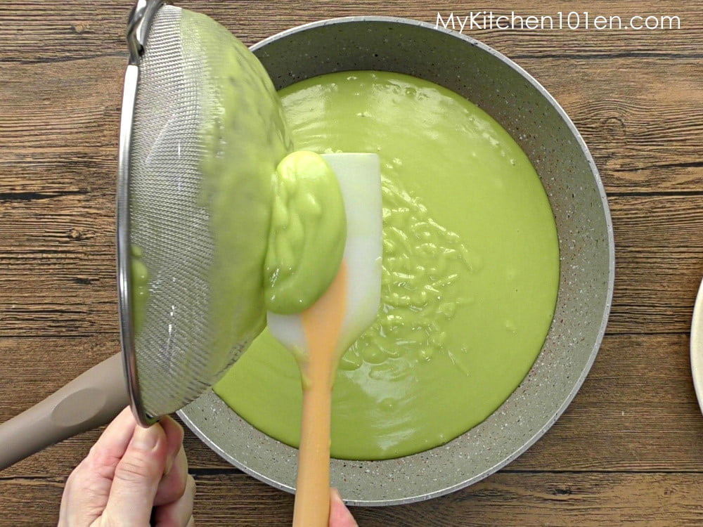 Pandan Mung Bean Paste