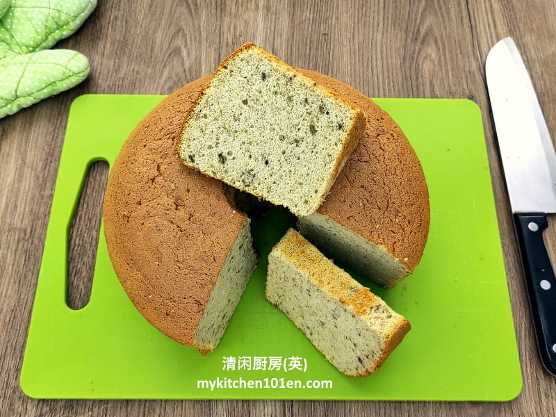 Banana Chiffon Cake without artificial flavouring