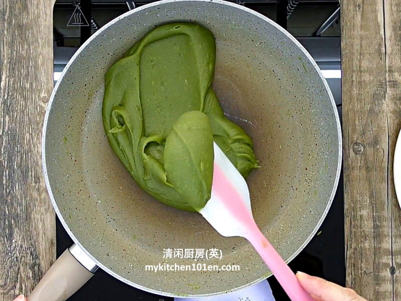 Matcha Mung Bean Pau Chinese Steamed Bun