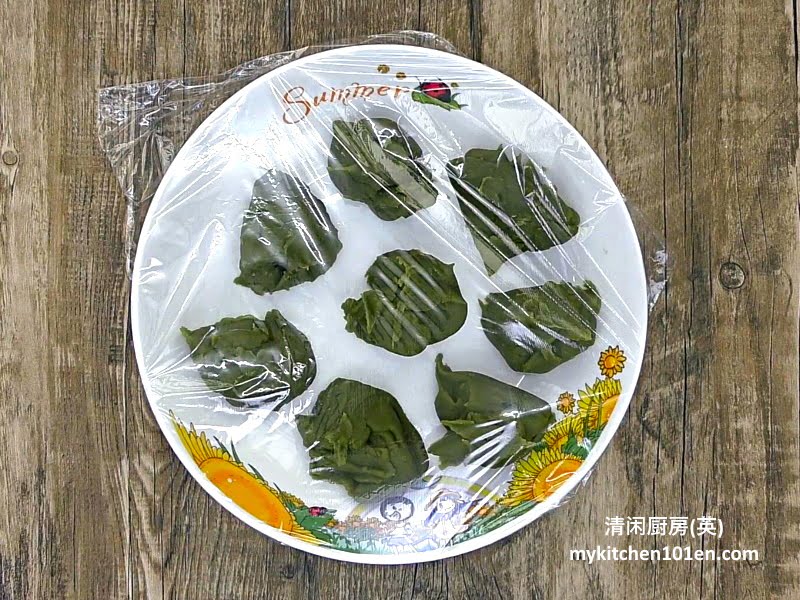 Matcha Mung Bean Pau Chinese Steamed Bun