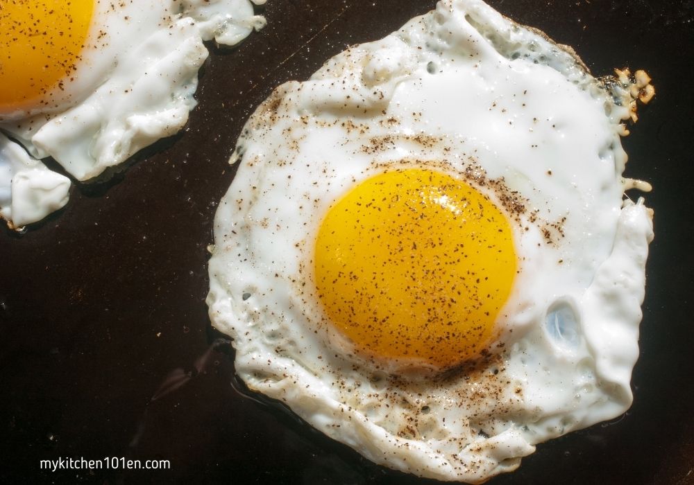 Cracking the Egg Over Easy vs Sunny Side Up Eggs