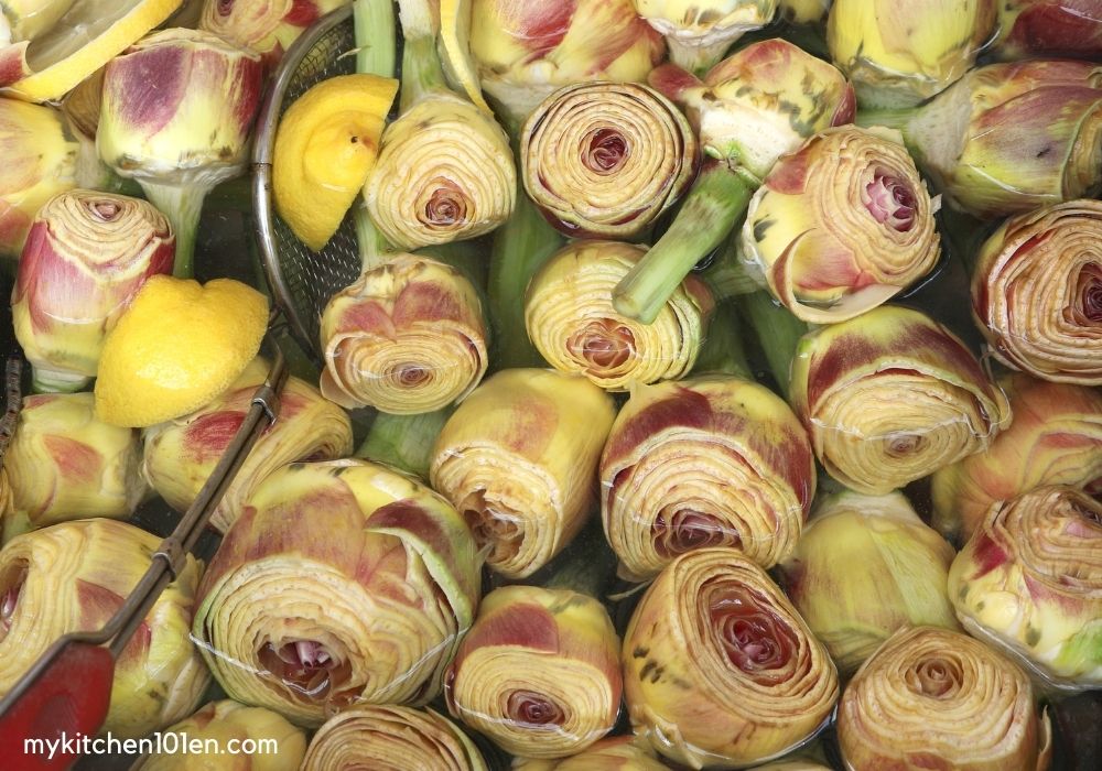 washing artichoke