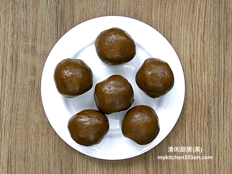 Coffee Snow Skin Mooncake